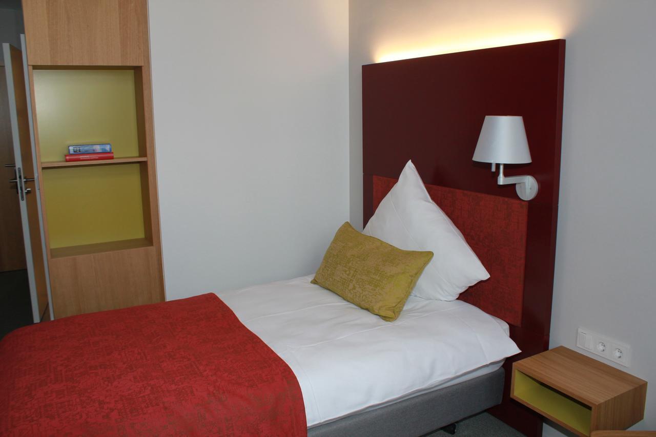 Katholisch-Soziales Institut Hotell Siegburg Eksteriør bilde